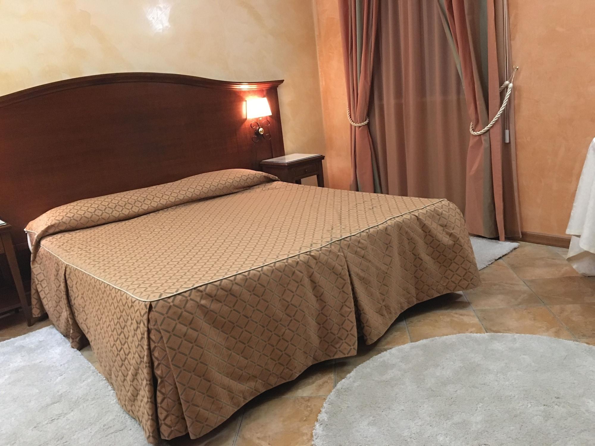 Hotel Al Ritrovo Piazza Armerina Esterno foto