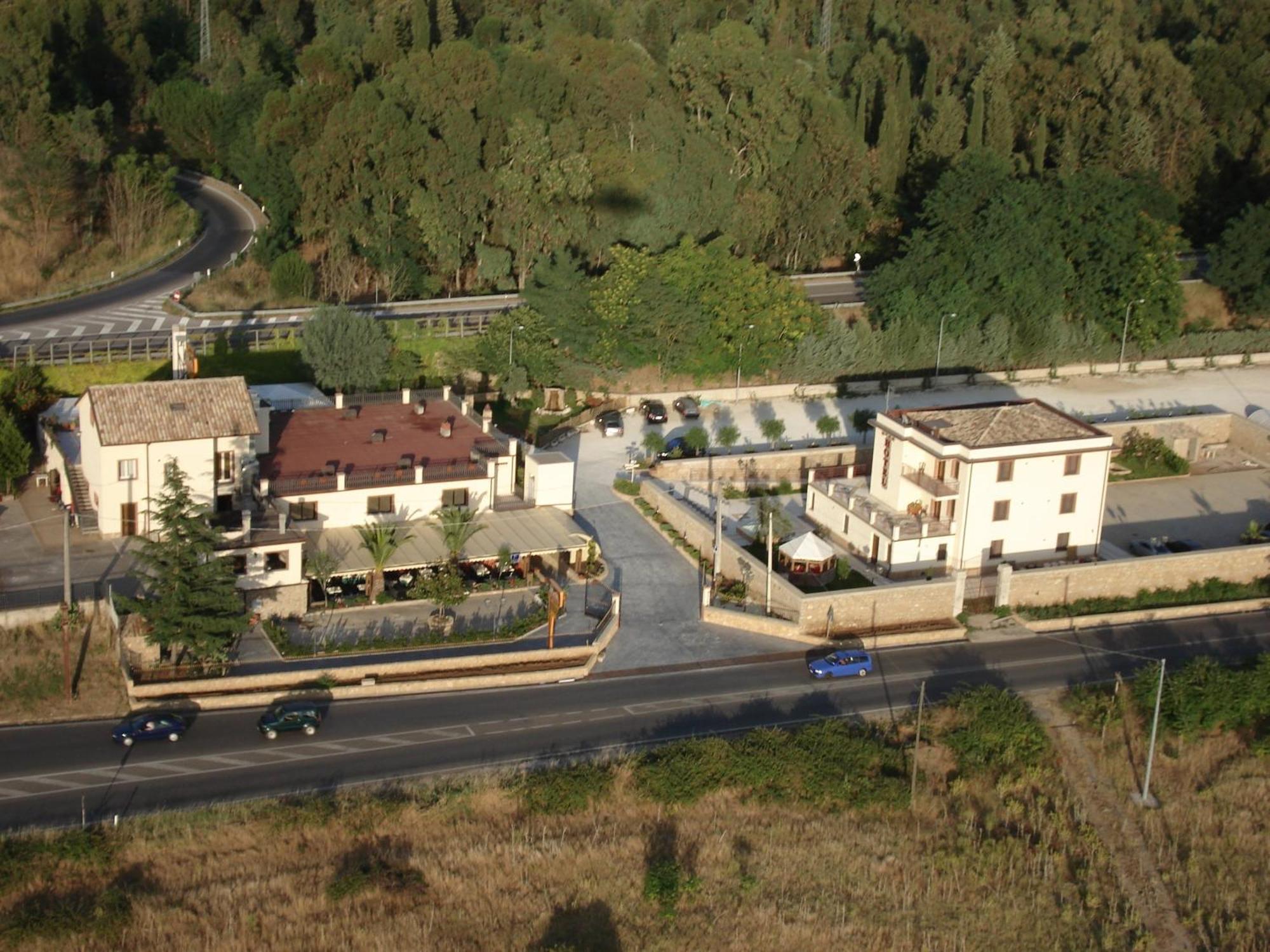 Hotel Al Ritrovo Piazza Armerina Esterno foto