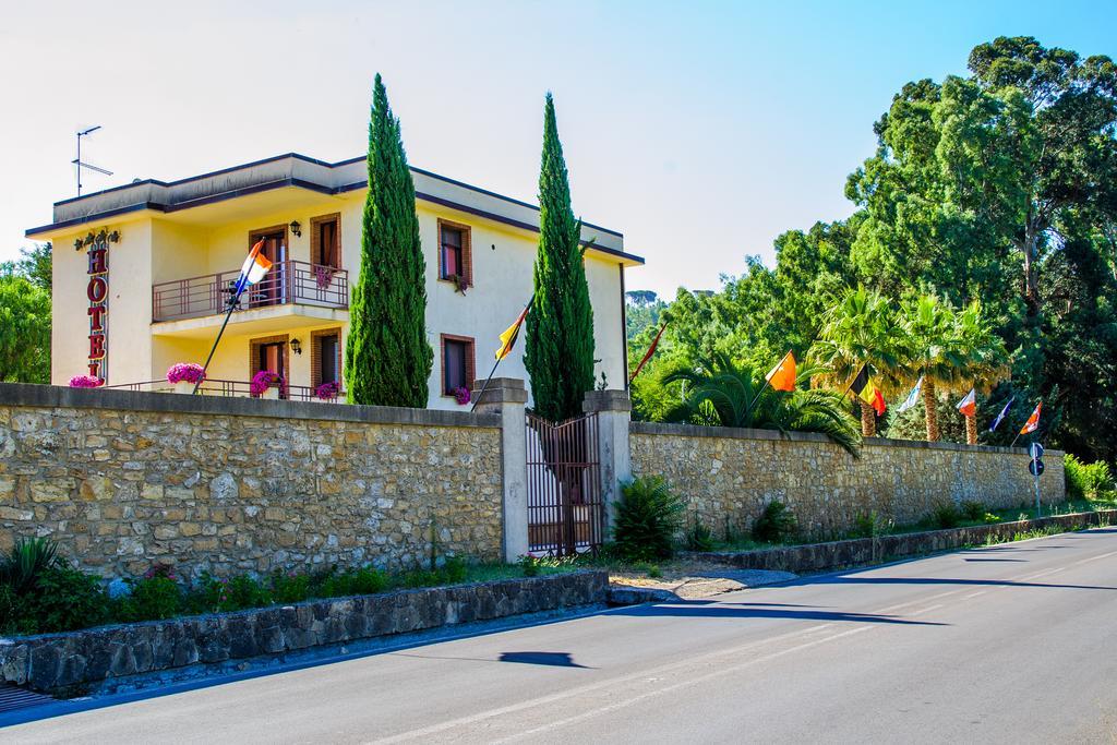 Hotel Al Ritrovo Piazza Armerina Esterno foto